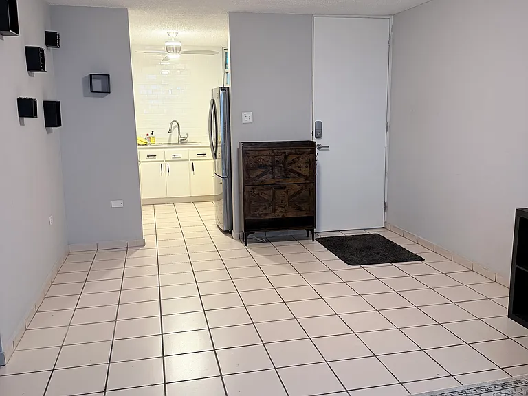 65 Media Luna — Photo 2