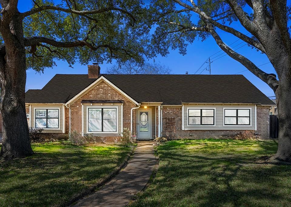 1st image of 2639 Pine Village Drive