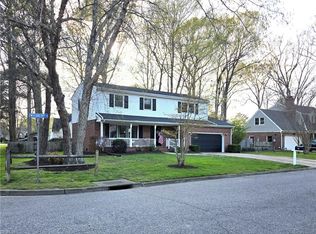 420 Woodberry Dr, Chesapeake, VA 23322