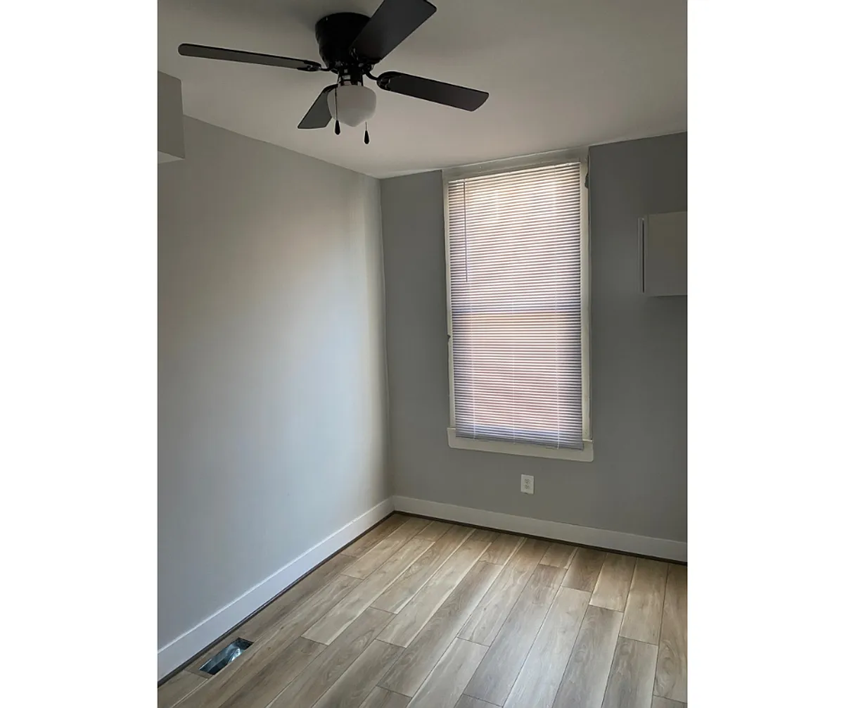Building Photo - 1255 Sargeant St #F-500