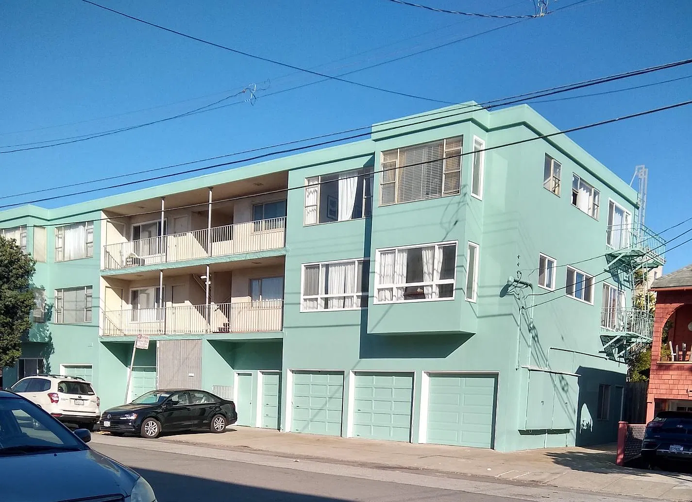 2 bed, 850 sqft, $3,200 — Photo 1