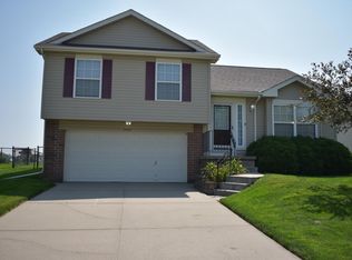 14401 S 27th St, Bellevue, NE 68123