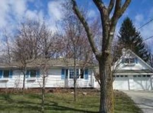 233 E Wood St, New Lenox, IL 60451