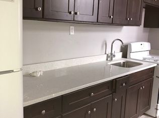496 Autumn Ave APT 1F, Brooklyn, NY 11208