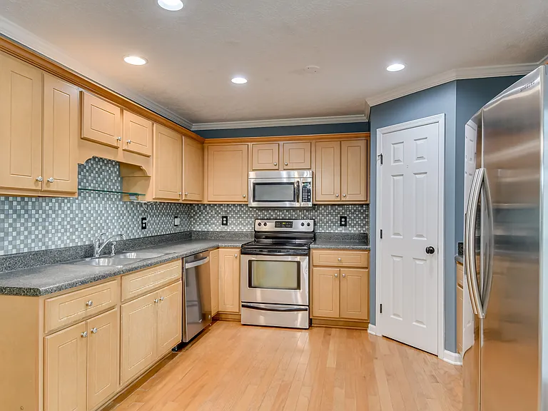 223 Old Berzelia Rd — Photo 25