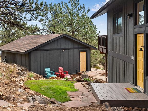 2nd image of 8394 Larkspur Rd