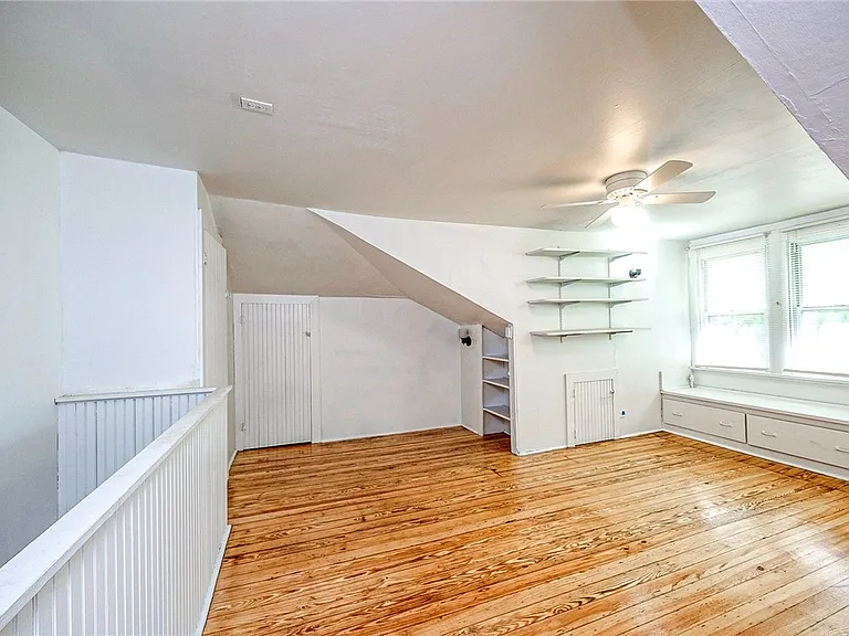 565 Ardmore Blvd — Photo 27