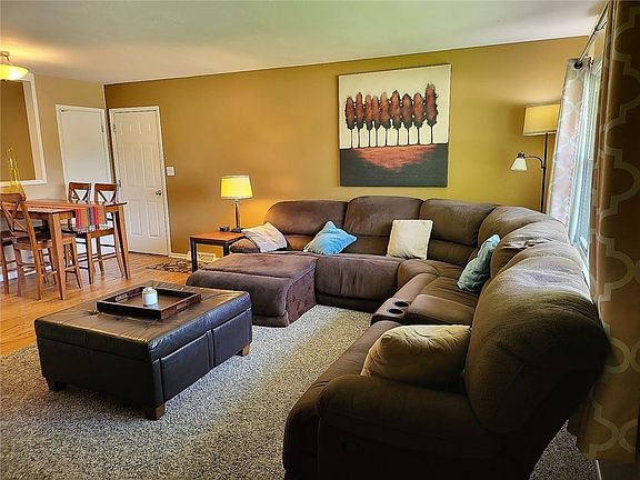 4th image of 400 S Kenwood Blvd
