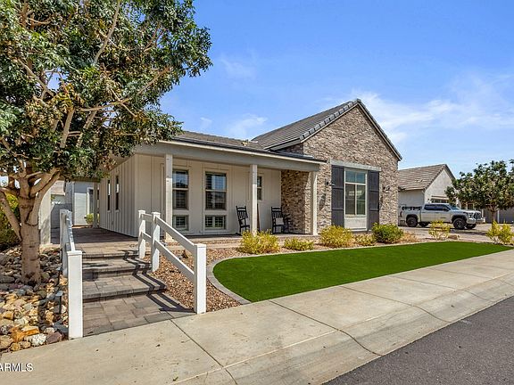 2nd image of 1486 E Mead Drive