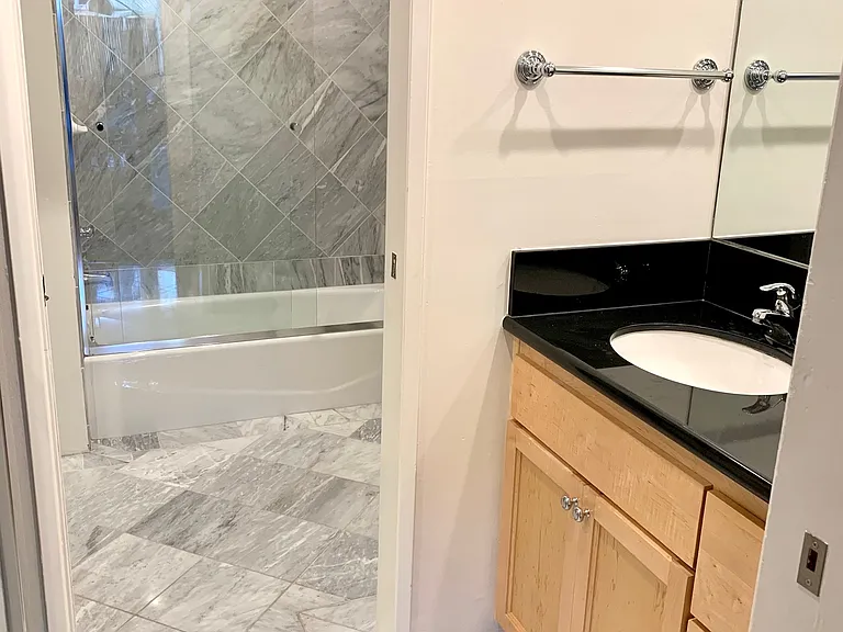 420 California Ave #11 — Photo 13