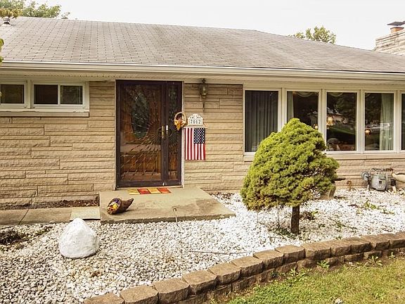 2nd image of 7012 Melanie Ln