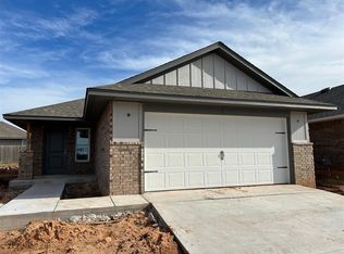 19820 Stovall Dr, Edmond, OK 73012