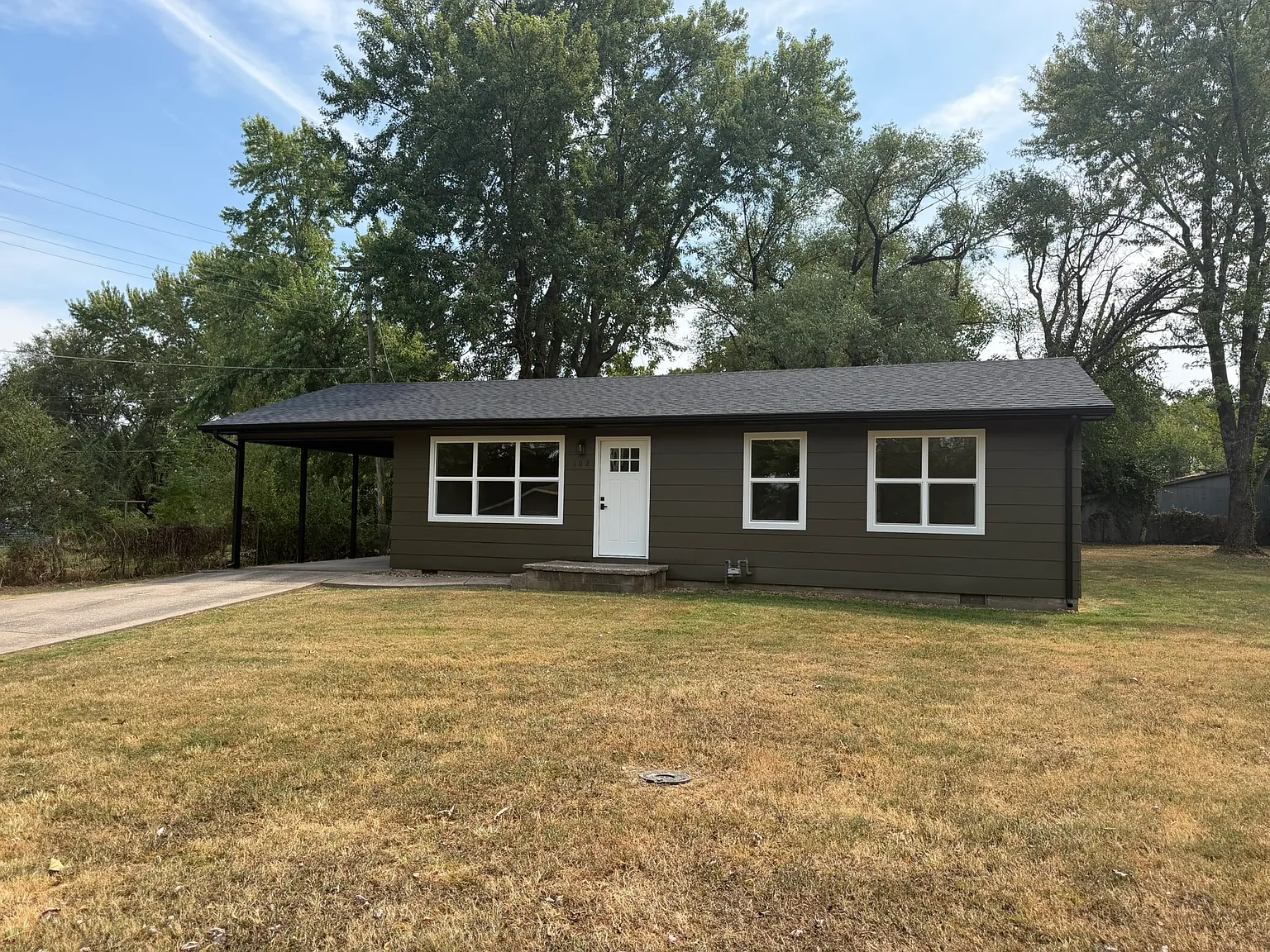 3 bed, 1008 sqft, $1,100 — Photo 1