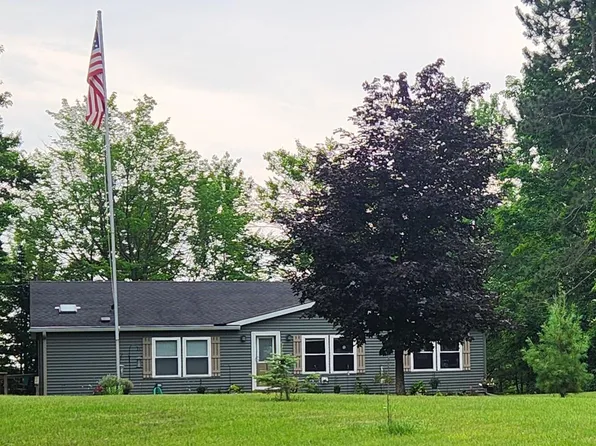 8800 E Arnold Lake Rd, Harrison, MI 48625