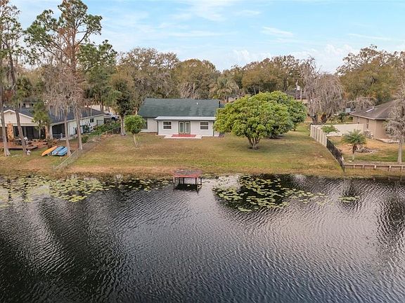 3rd image of 3202 Pine Shadow Dr