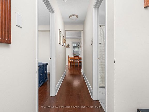 3rd image of 114 Vaughan Rd Unit 202