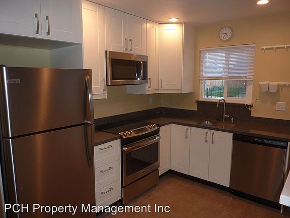 2nd image of 8270 Cordelia Cir