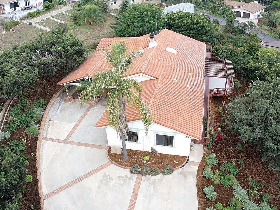 1st image of 1917B Alta Vista Dr