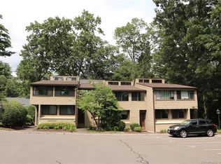 4 Gillette Ct #C, Simsbury, CT 06070