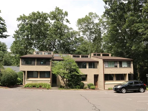 4 Gillette Court #C, Simsbury, CT 06070