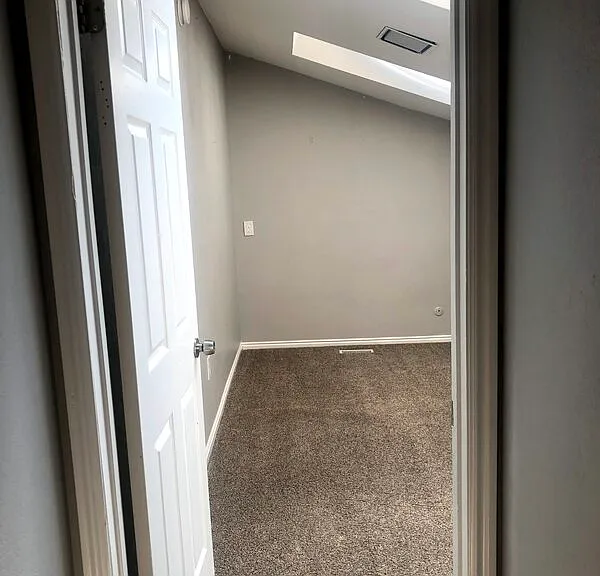 1154 W 650 N — Photo 5