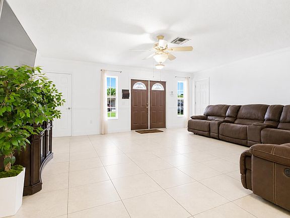 5th image of 10691 NW 26th Place