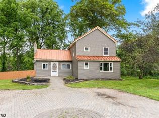 32 Deckertown Tpke, Montague, NJ 07827