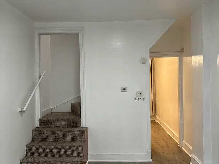 844 N 6th St — Photo 11