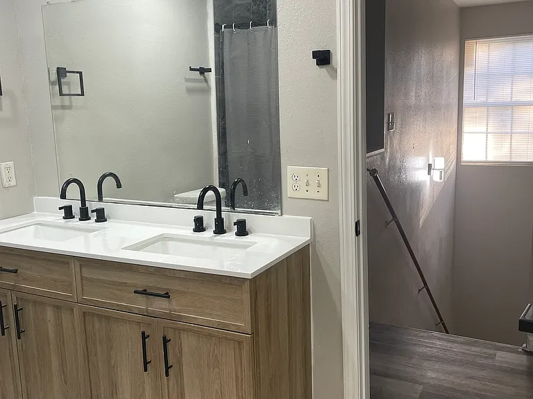 1107 Basin St #A — Photo 22
