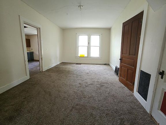 5th image of 264 Euclid St