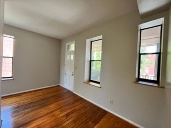 5th image of 3355 Nebraska Ave #A