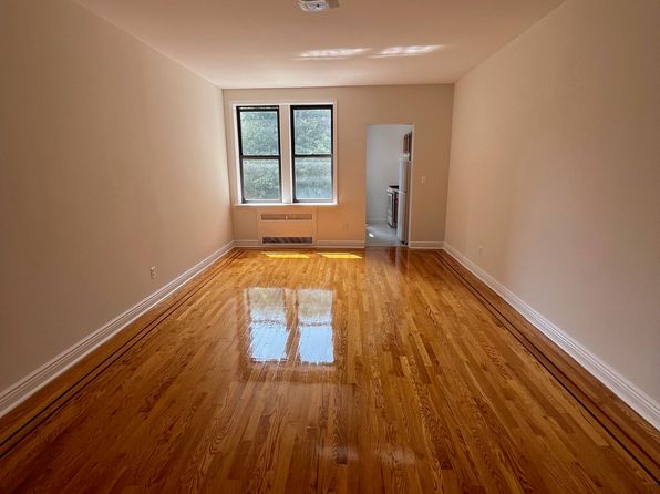 130 E 18th St APT 5D