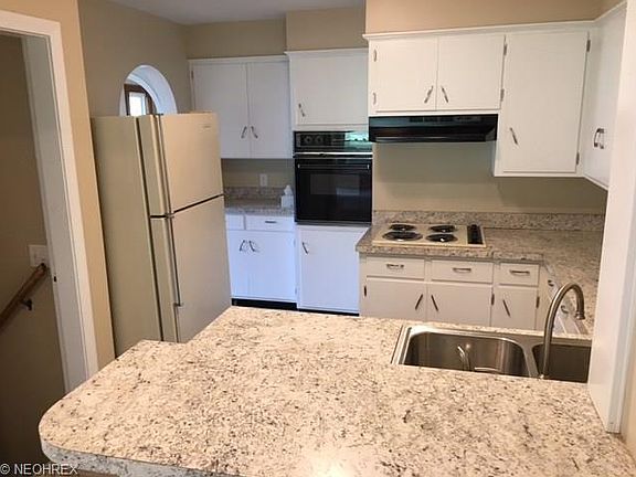 2nd image of 622 11th St NW