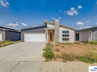 9724 E Annabelle St, Wichita, KS 67207