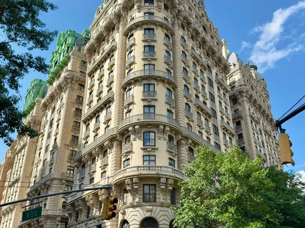 2109 Broadway image 1 of 13
