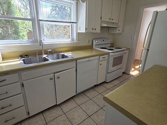 4th image of 140 Arthur Rd