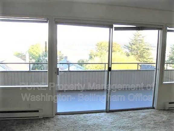3rd image of 625 N Garden St #104