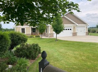 4353 Wolverine Dr, Williamsburg, MI 49690