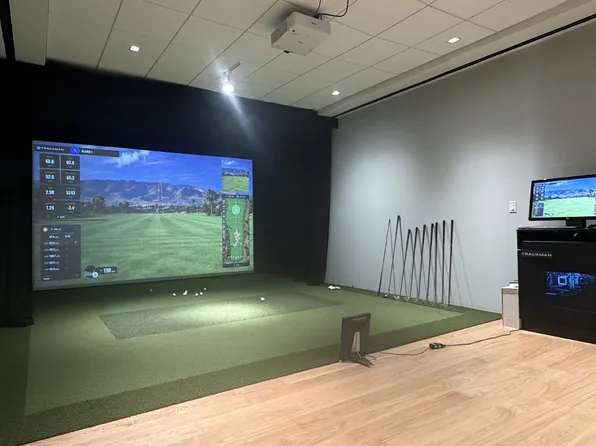 92-29 Guy R Brewer Boulevard image 9 of 18