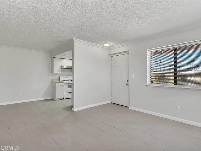 8922 I Ave — Photo 5