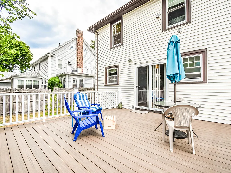 36 Whittier Rd