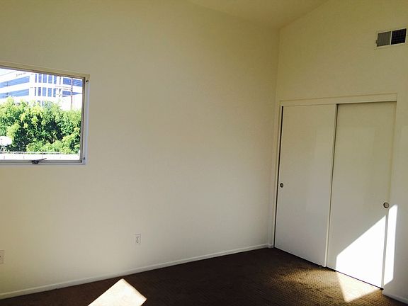 3rd image of 1224 Armacost Ave