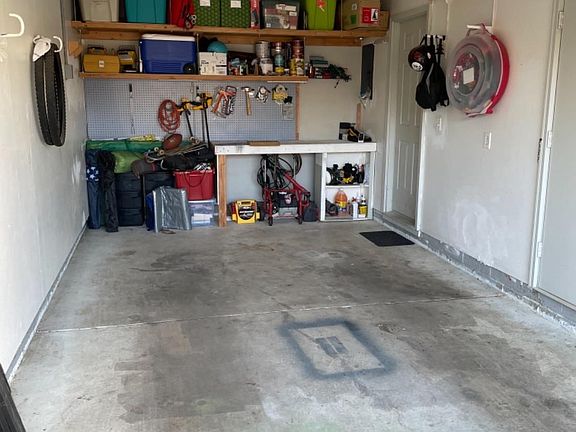 4th image of 5377 Dogwood Cir S