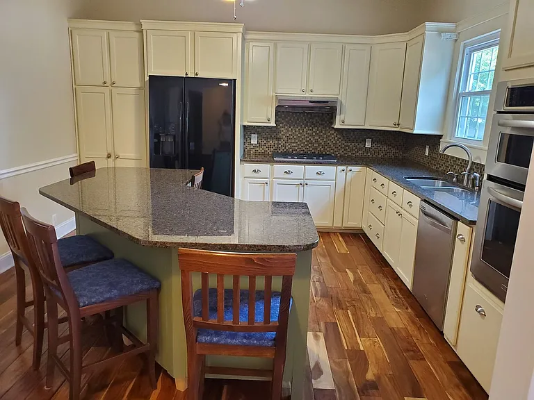 109 S Rose Ave — Photo 10