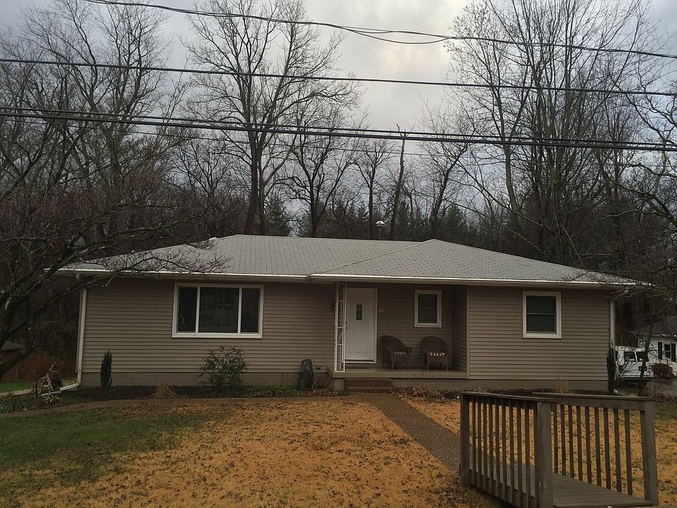 1st image of 627 Treelane Dr