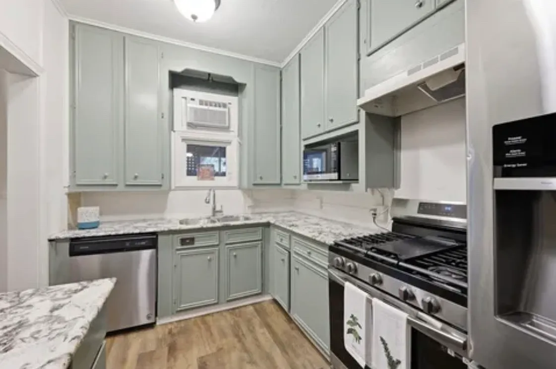 2 bed, 1392 sqft, $1,500 — Photo 2