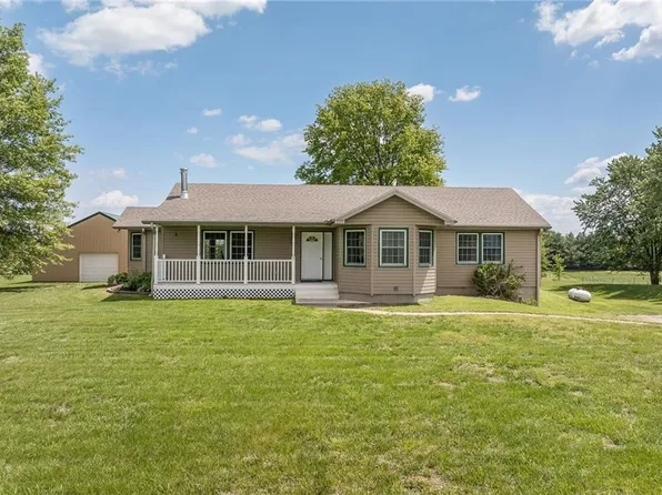 3111 SW Lane Rd, Saint Joseph, MO 64504