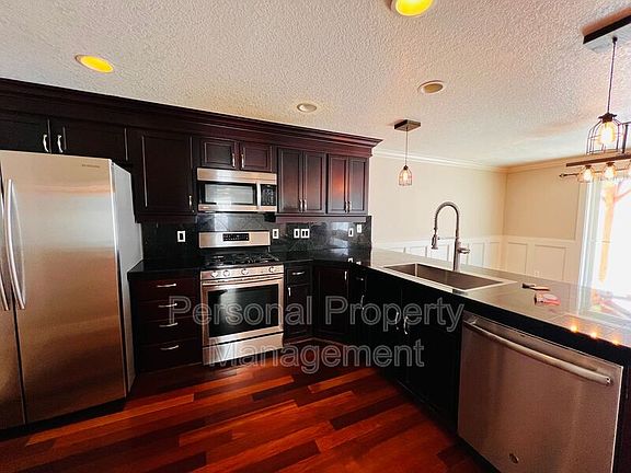 5th image of 12607 NE 27th Way