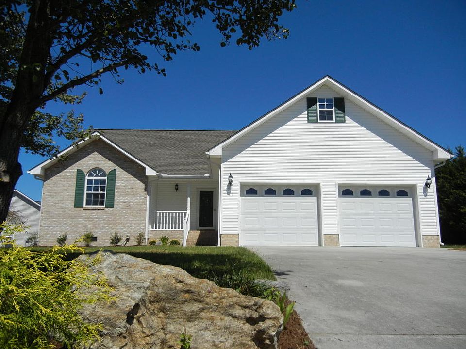 1st image of 214 Wind Chase Dr