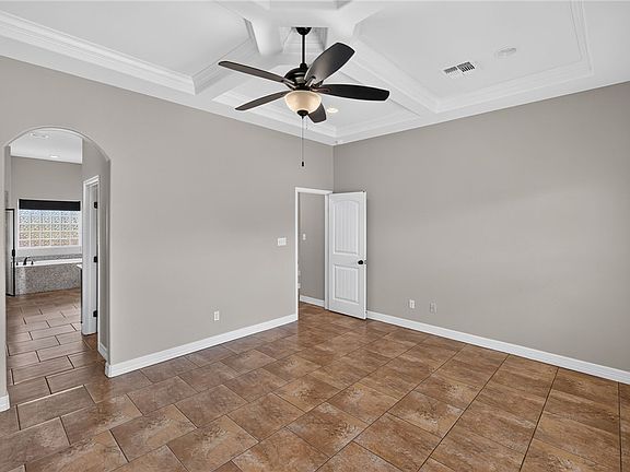 5th image of 14802 Aquarius St